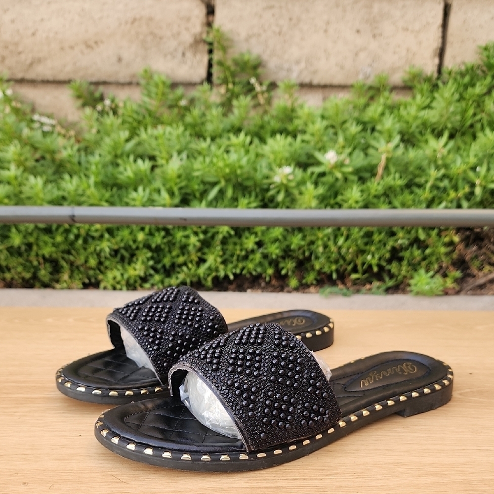 Kinzu Black Beaded Quilted Jeweled Sandals Size 37